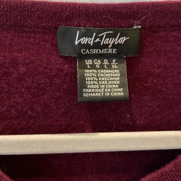 Lord & Taylor cashmere sweater - Picture 2 of 3